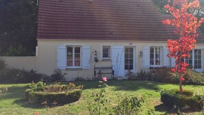Unclassified image, 2 of 32, button - Charming House 300m Away From a 18 Holes Golf Course and Only 15 km From Orlã©ans (Donnery)
