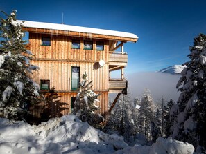 Chalet | Exterior - Lovely Chalet in Turracherhöhe with Sauna & Indoor Hot Tub (Stadl-Predlitz)
