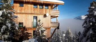 Lovely Chalet in Turracherhöhe with Sauna & Indoor Hot Tub