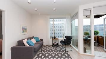 Apartment, 1 Bedroom | Living room | Smart TV