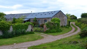 Front of property - Barafundle Barns - Potato Barn (Pembroke)