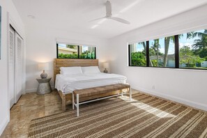 3 camere, una scrivania, Wi-Fi gratuito, lenzuola