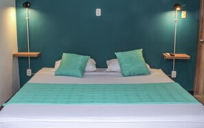 Blackout drapes, free WiFi, bed sheets - Zamia Hostel (Bucaramanga)