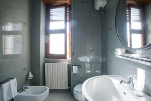 Double or Twin Room (Positano) | Interior detail - B&B Terre di Mare (Salerno)