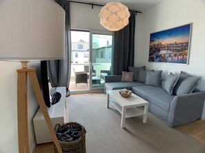 Comfort Apartment, 1 Bedroom, Terrace | Living room