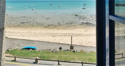 Amazing sea view apt Port de la Houle - CANCALE