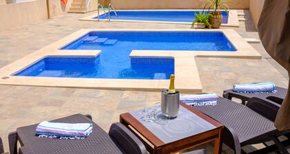 Castell des ParadĂs - Family villa near the sea