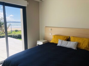 4 quartos, ferros/tábuas de passar roupa, berço de viagem, Wi-Fi