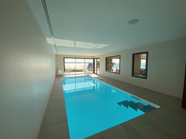 Piscine intérieure, piscine chauffée