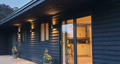 Nid d'hirondelles, Cottage, lacs de pĂȘche Nr Cleethorpes, adultes seulement Pet Friendly