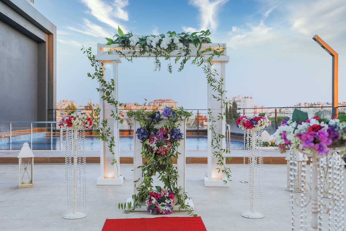 outdoor banquet area