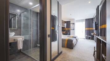 Standard-Zweibettzimmer