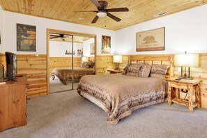 House, Multiple Beds, Patio (1602) | 4 bedrooms, individually decorated, individually furnished, bed sheets - Circle Views #1602 (Big Bear Lake)