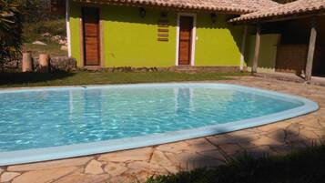 Außenpool, Liegestühle