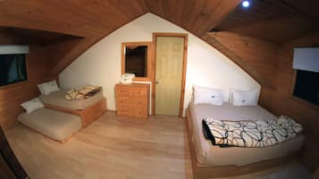 Family Cabin, Non Smoking (1 king bed) | Bed sheets