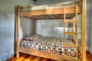 5 chambres, coffre-fort, accès au Wi-Fi (inclus), literie fournie