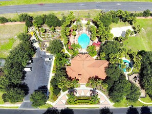 Exterior - Family Retreat, 4 Bedroom Villa with Private Pool and Spa Near Disney Parks (Davenport)
