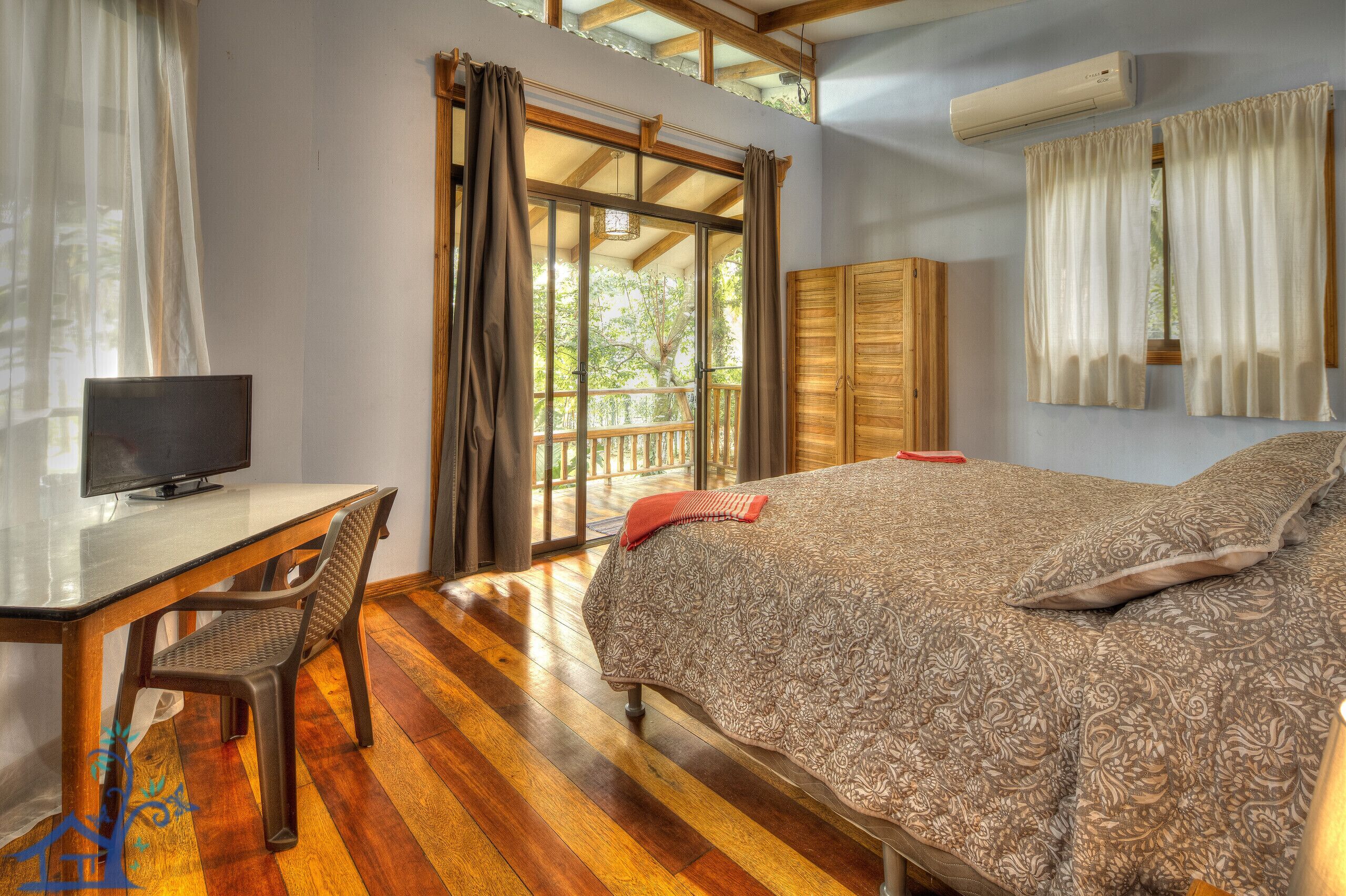 1 bedroom, in-room safe, free WiFi, bed sheets