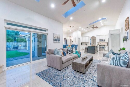 #1 BEST FAMILY FRIENDLY HOUSE *KIDS & ADULTS* WOW