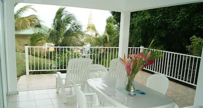 BUNGALOW AVEC PISCINE : LE BOUGAINVILLIER