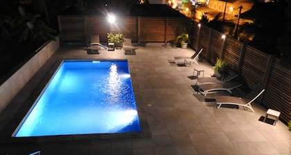 BUNGALOW AVEC PISCINE : LE BOUGAINVILLIER