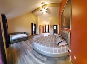 4 chambres, fer et planche à repasser, accès au Wi-Fi (inclus)