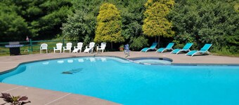 人里離れた。 プライベート。 プール。  サウナ。 ジャグジー。 Wi-Fi