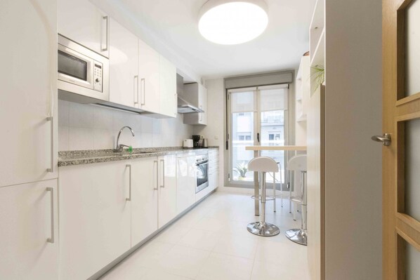 Fridge, microwave, oven, dishwasher