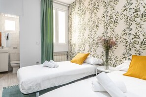 2 slaapkamers, een strijkplank/strijkijzer, gratis wifi, beddengoed