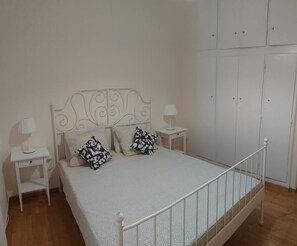 2 chambres, fer et planche Ă repasser, Wi-Fi, draps fournis