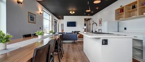 Presidential Apartment, 2 Bedrooms | Desk, laptop workspace, free WiFi, bed sheets