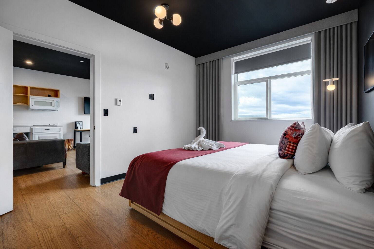 Deluxe Apartment, 1 King Bed with Sofa bed