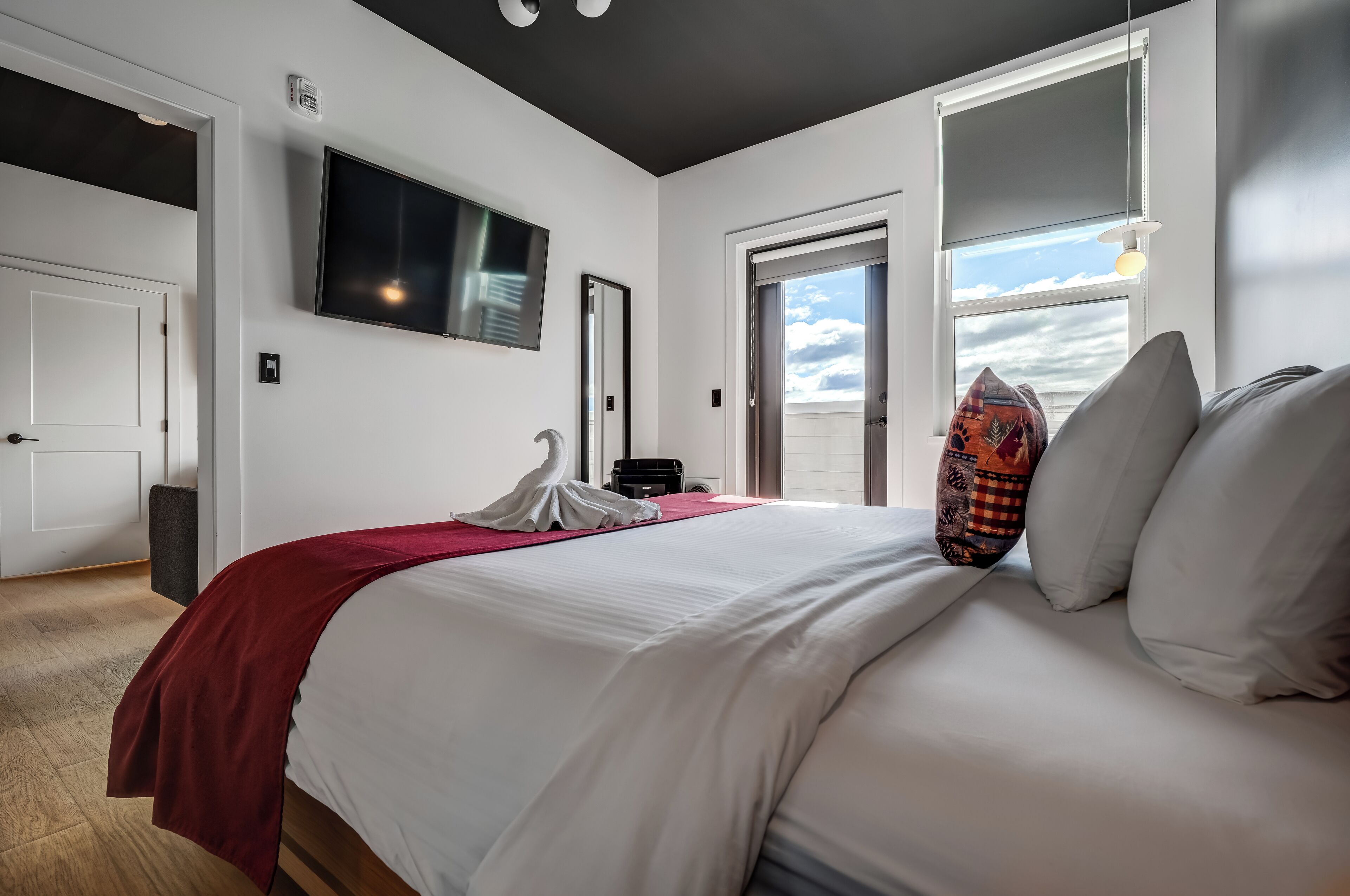 豪華公寓, 2 間臥室 | 書桌、筆電工作空間、免費無線上網、床單