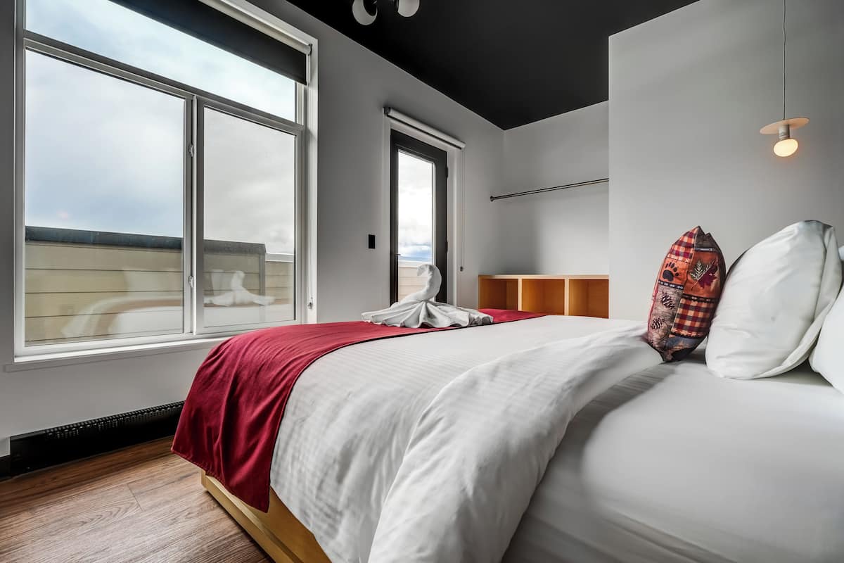 Departamento presidencial, 2 habitaciones | 1 habitación, escritorio y espacio para trabajar con laptop