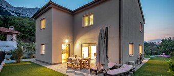 Tarari Luxury Apartment TOP 01