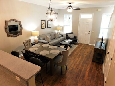 The Heart of Port Royal - 2 Miles From Parris Island