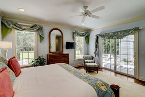 5 عدّة غرف نوم ومكواة/لوح كي وواي فاي وملاءات أسرّة