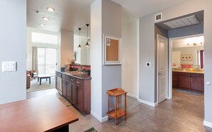 Interior - Playa Vista Retreat in Playa Vista CA (Los Angeles)