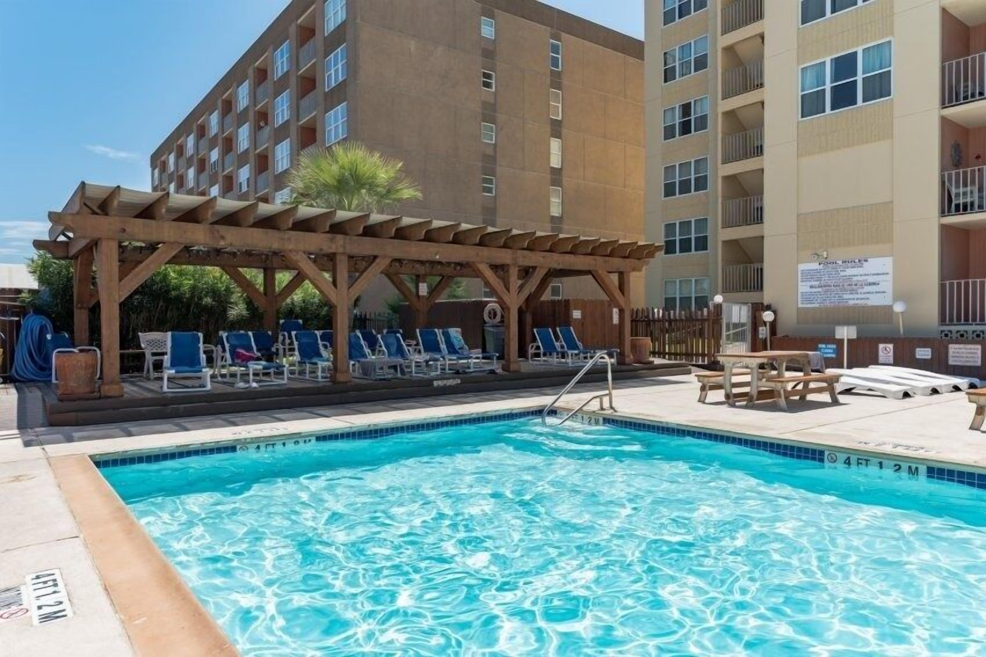 Condo, 1 Bedroom | Pool | Outdoor pool