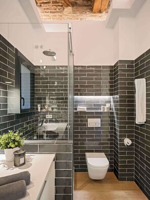 Nicht klassifiziertes Bild, 3 von 8, Schaltfläche