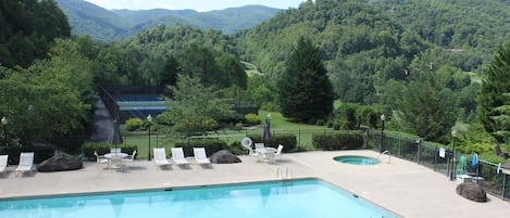 Piscine extérieure, piscine chauffée