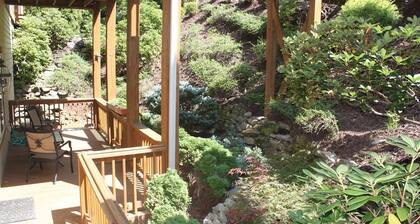 Suuri vuoristohuoneisto Gated Golf Resortissa