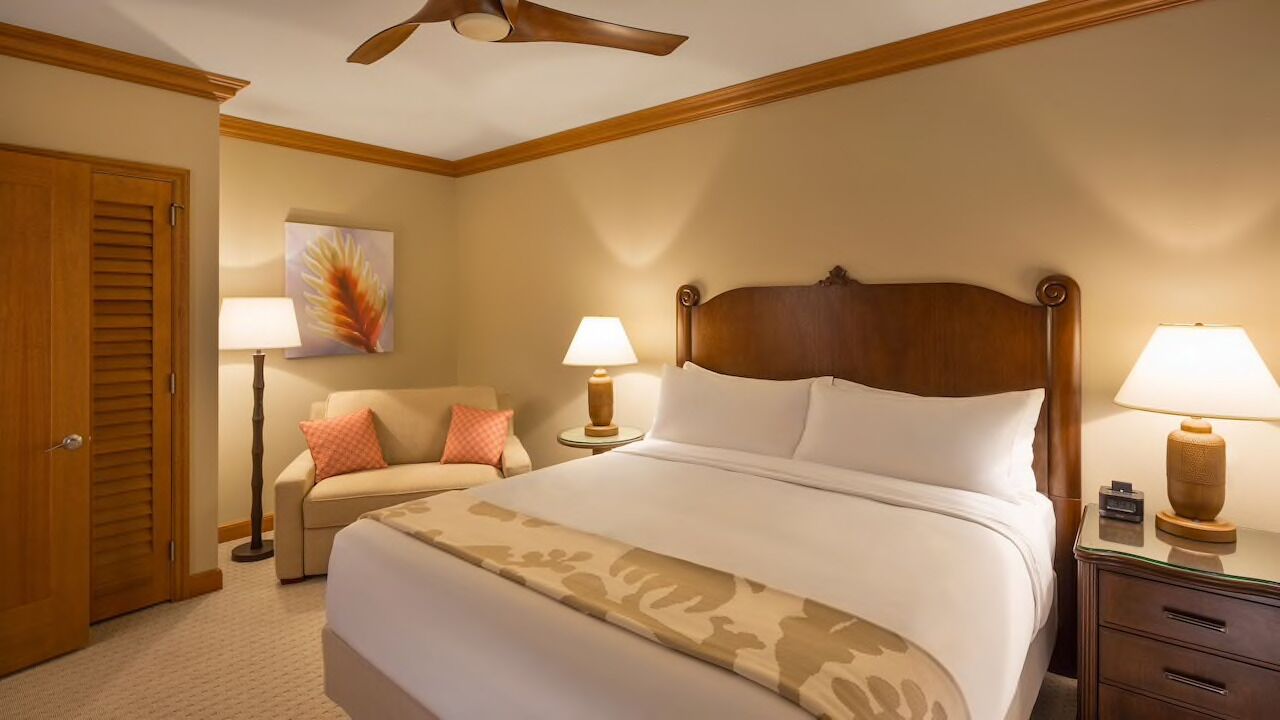Ocean front, high floor 2 BR unit at Hyatt Residence Club Ka'anapali Beach - Photo 3
