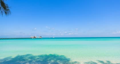 Barefoot by the Bay at Bayside Bungalows
