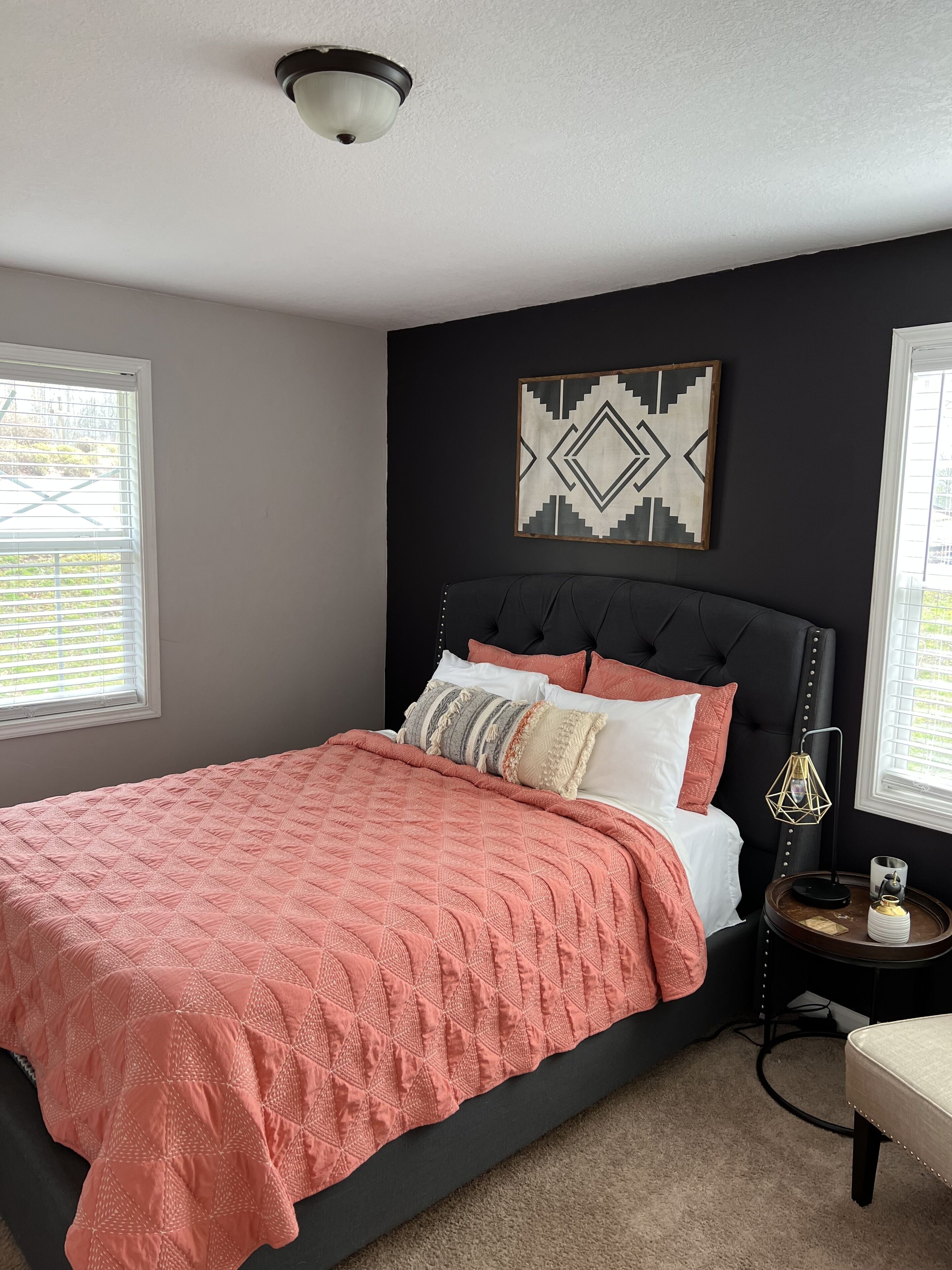 2 habitaciones, tabla de planchar con plancha, cuna de viaje y wifi 