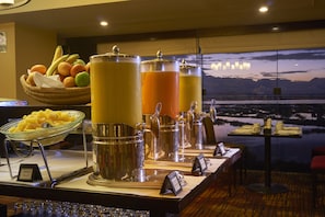 Free daily buffet breakfast