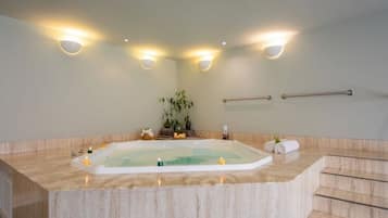 Bain à remous intérieur