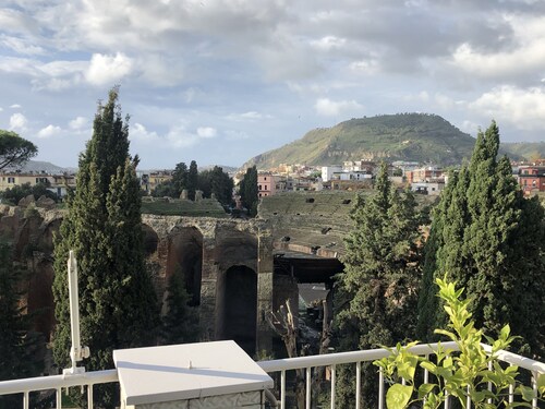 La culpa de la luna - toda la culpa de la luna<br>Pozzuoli, Nápoles