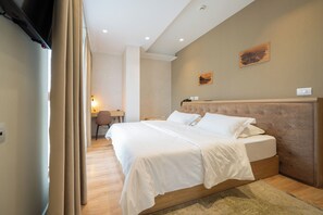 이탈리아 프레떼 시트, 고급 침구, 필로우탑 침대, 미니바