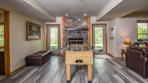 TV, fireplace - Toasted Marshmallow Lodge (McHenry)